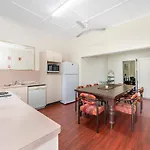 Strand Motel