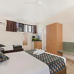 Beach House Motel