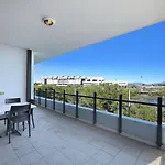 Luxury At Islington Central Apartments