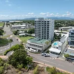 Oaks Townsville Metropole Hotel