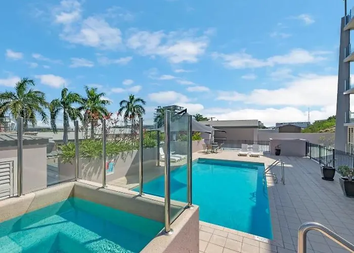 5 Minute Walk To The Stadium!! Taylord Holiday Homes And Apartments