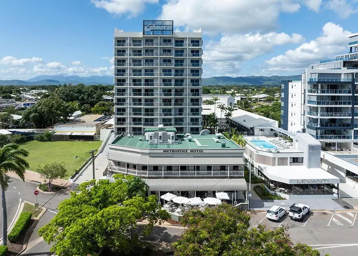 Oaks Townsville Metropole Hotel