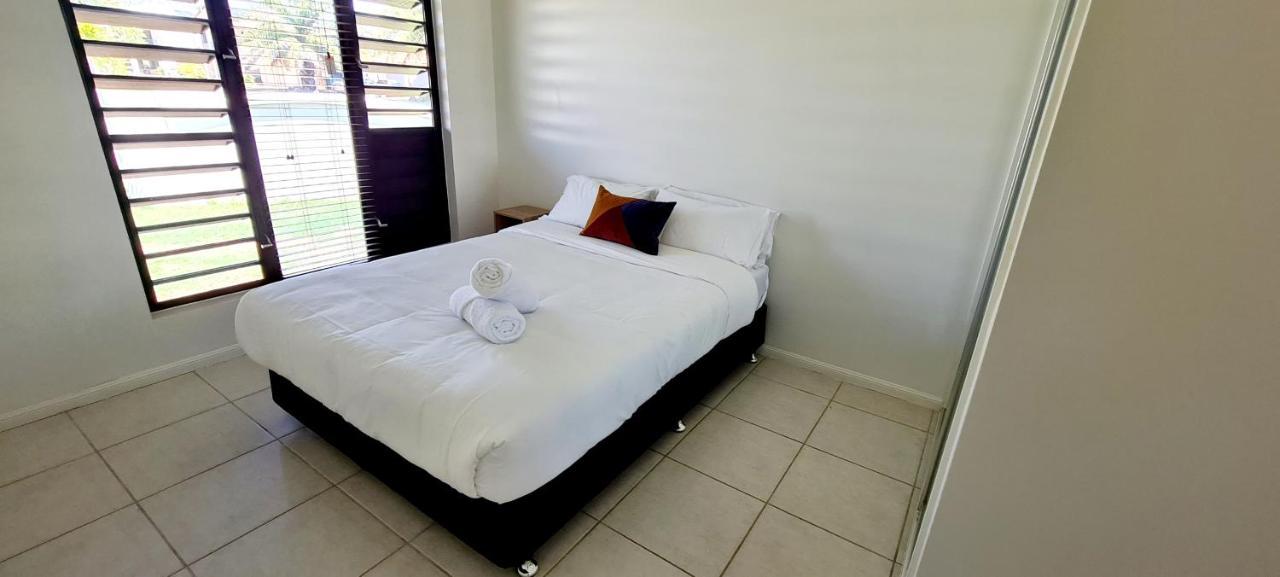Holiday home Edge Water 2 Minutes From The With A Pool! Townsville