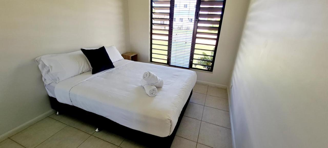 Holiday home Edge Water 2 Minutes From The With A Pool! *