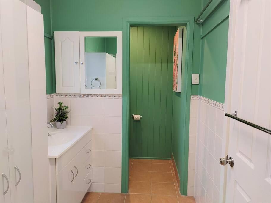 Cute - 2 Bedrooms - & Location