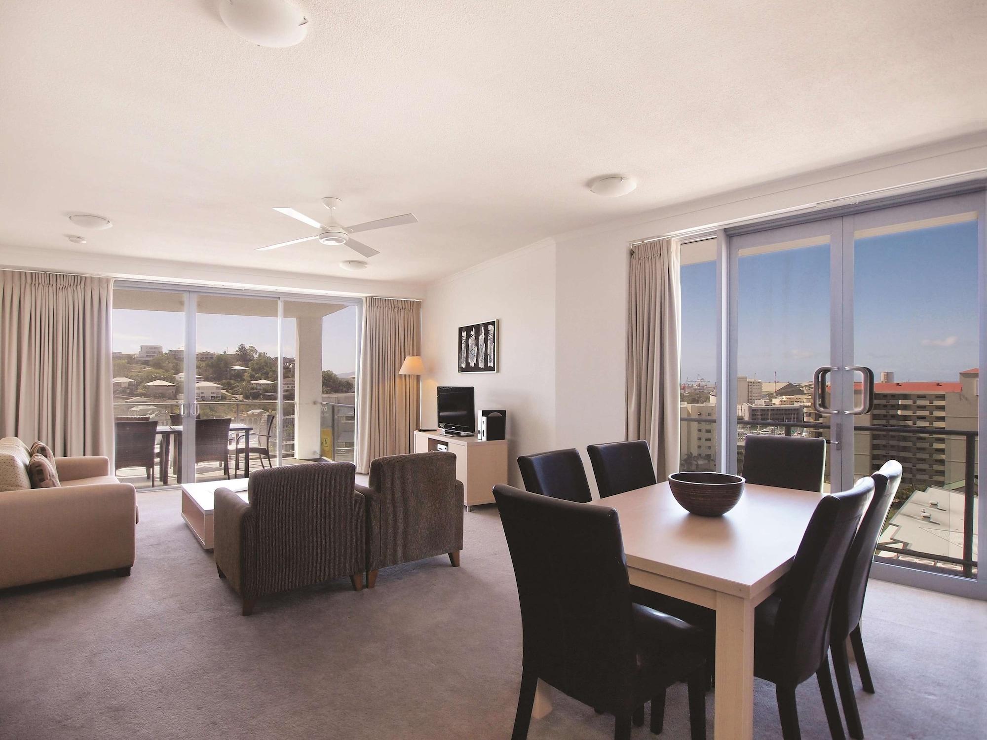 Oaks Gateway Aparthotel
