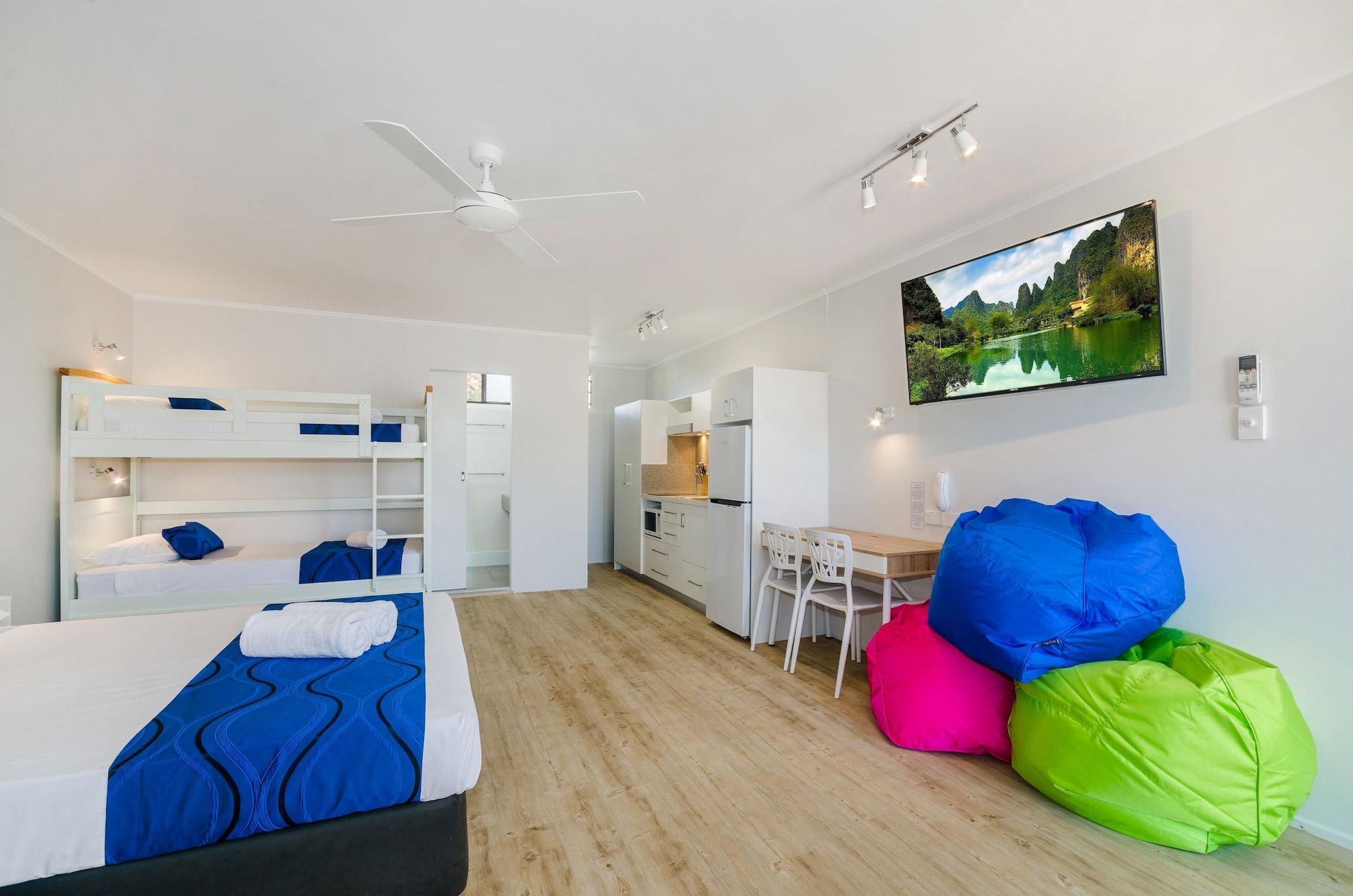 Motel House 3*