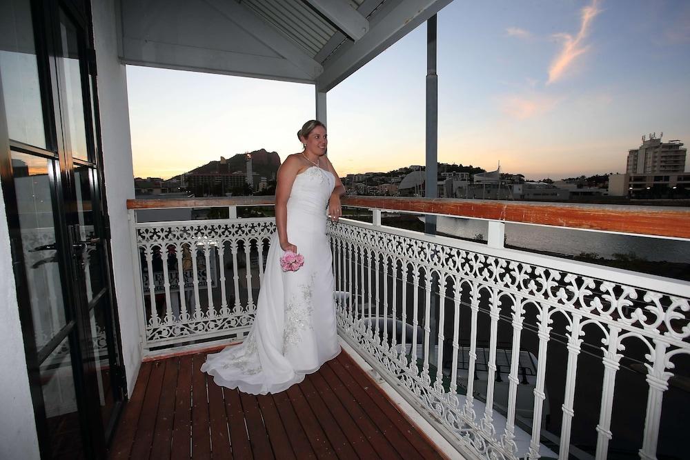 Oaks Metropole Townsville