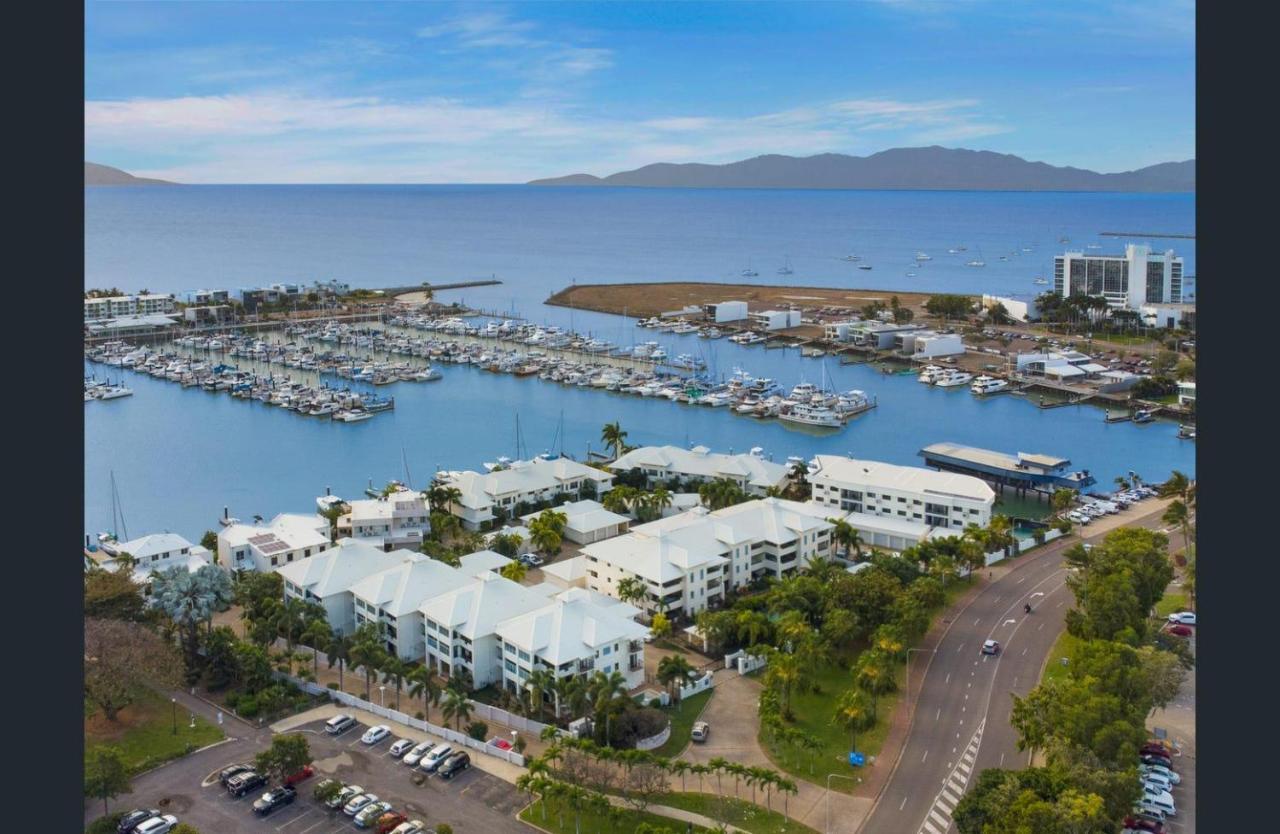 Magic Ocean Views On Melton Apartment