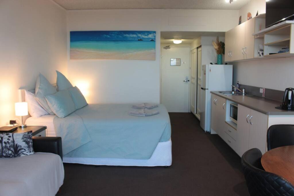 Apartment Beautiful Beachfront On The At Aquarius *