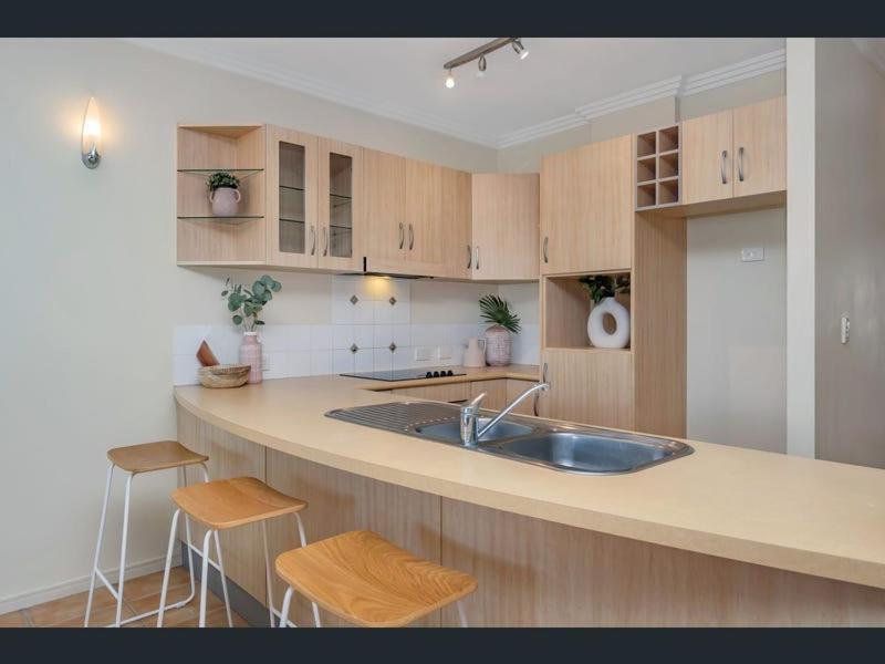 Apartment Breakwater 44