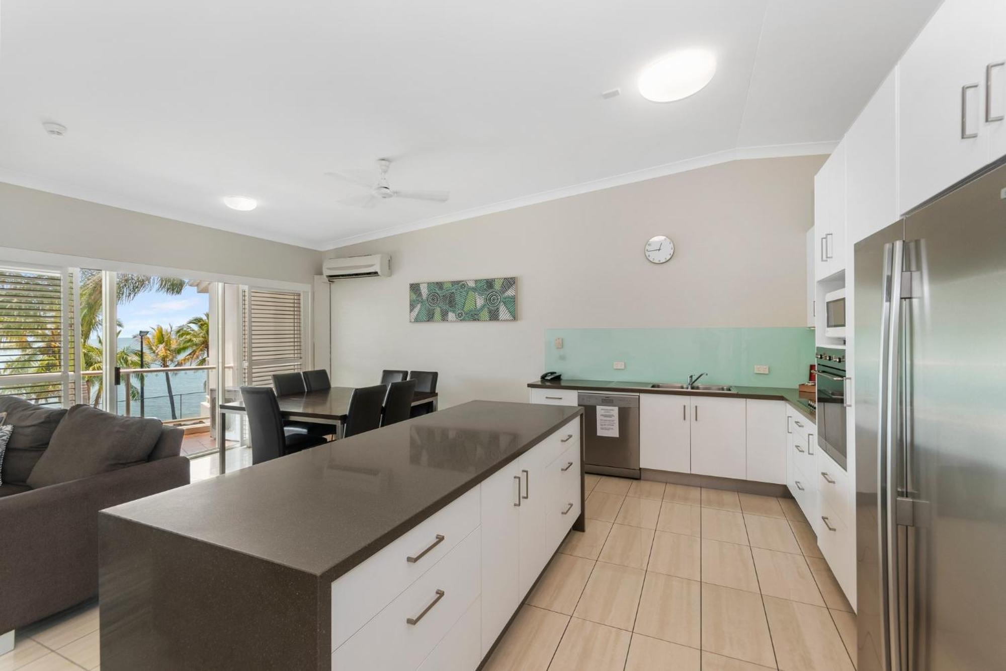 Mariners North Aparthotel 4*