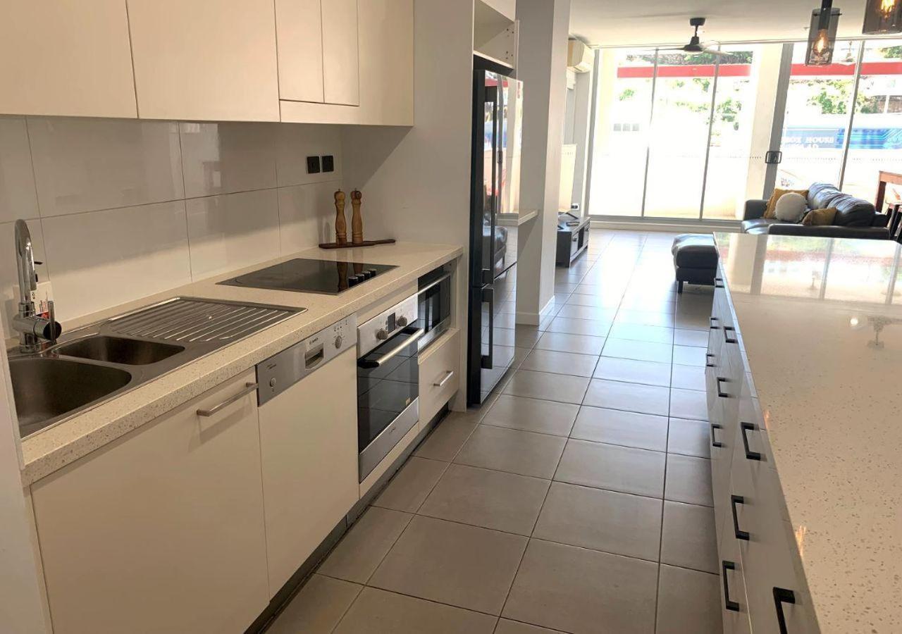 Dalgety 104 * Townsville