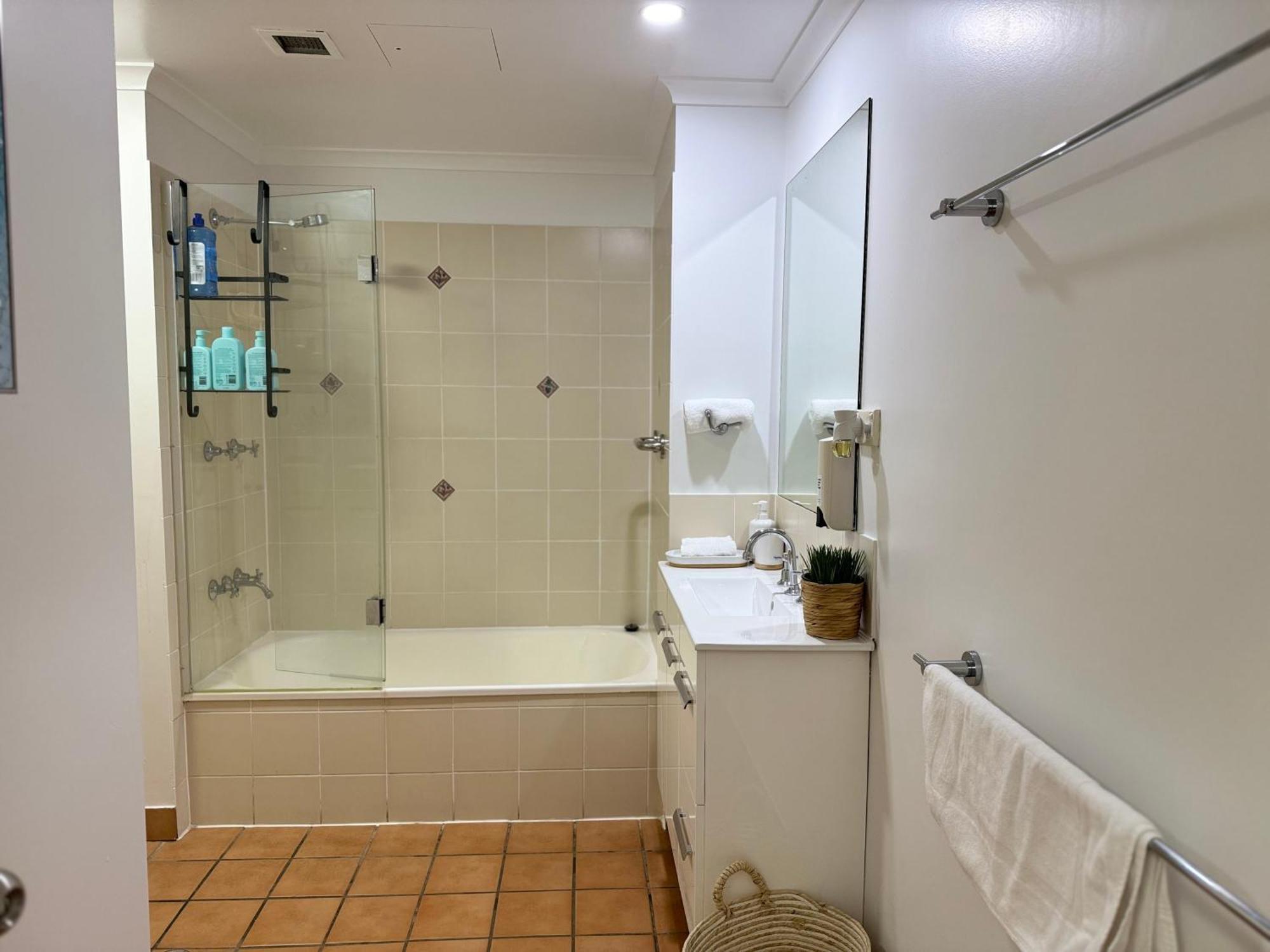 Prime Position For And Stadium Access Apartment