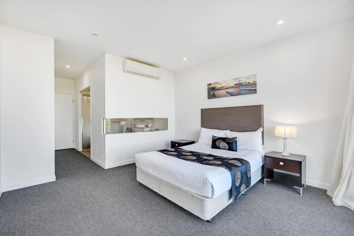 Luxury At Islington Apartment *
