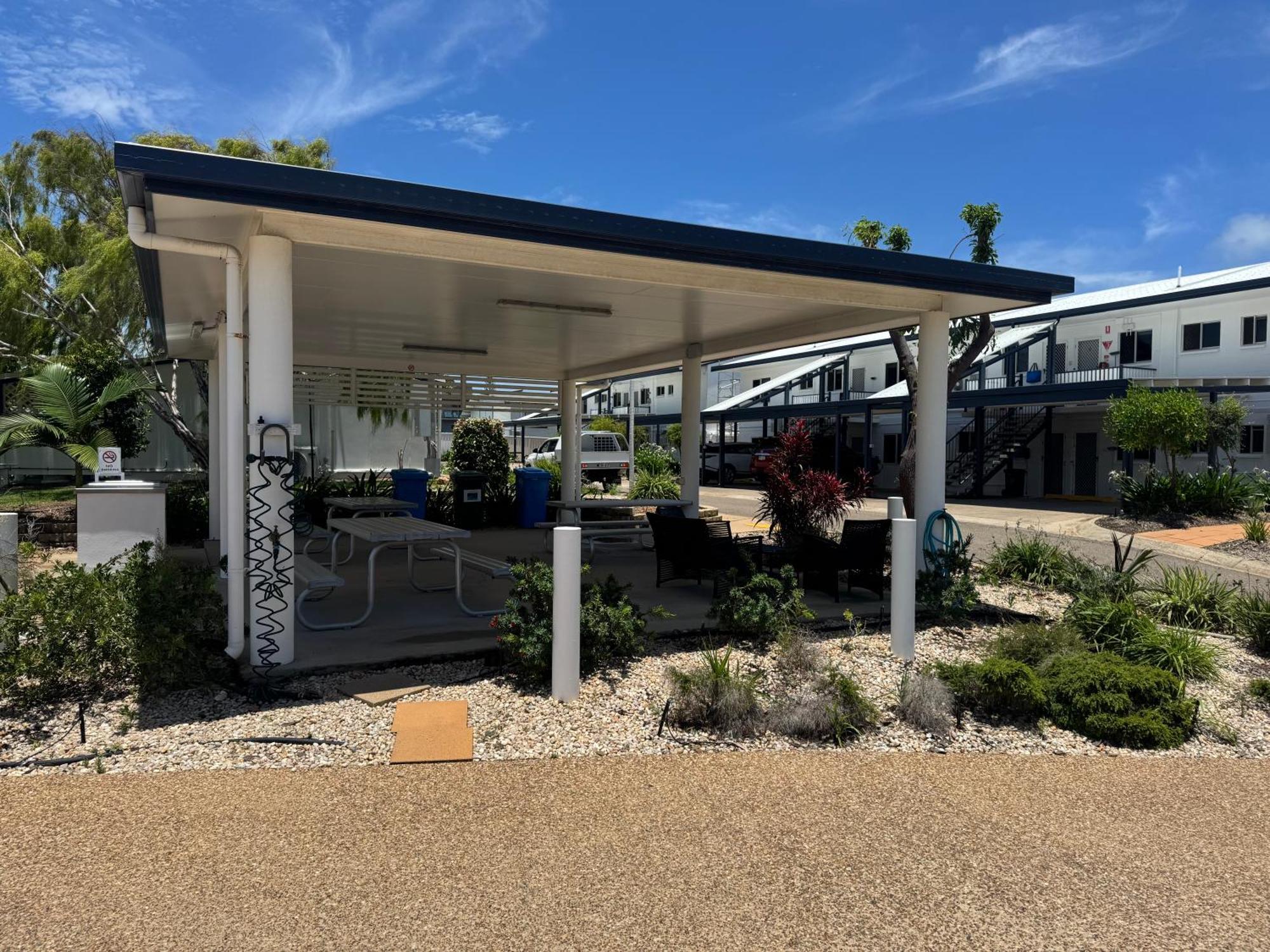 Qcwa K P Units Motel