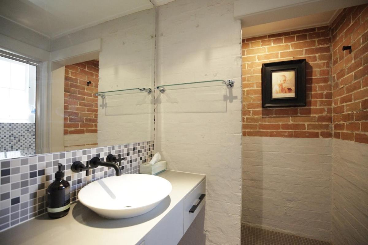 New York Style Loft * Townsville