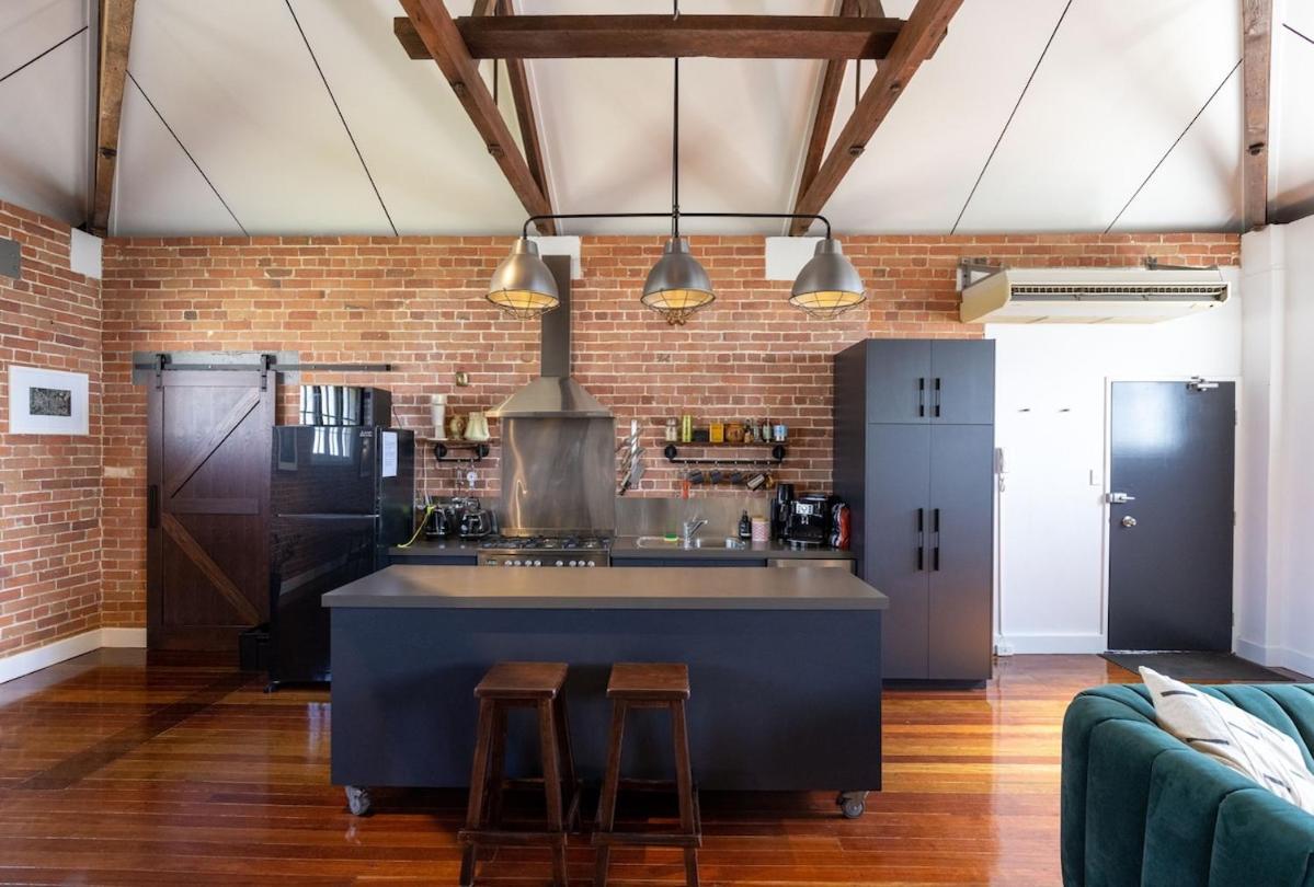 Apartment New York Style Loft Townsville