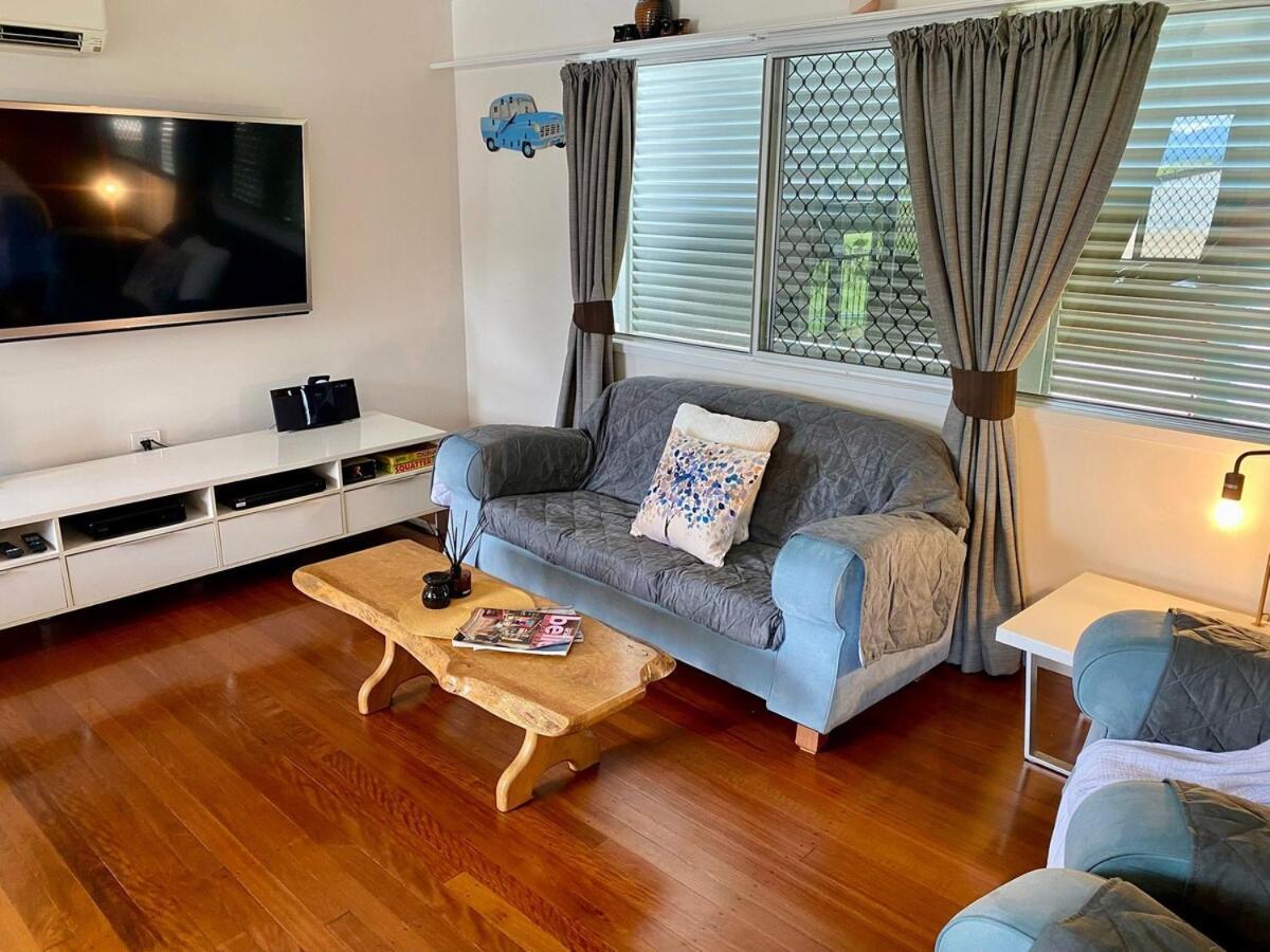 Holiday home Tranquil Retreat Meets Convenience In Railway Estate Townsville