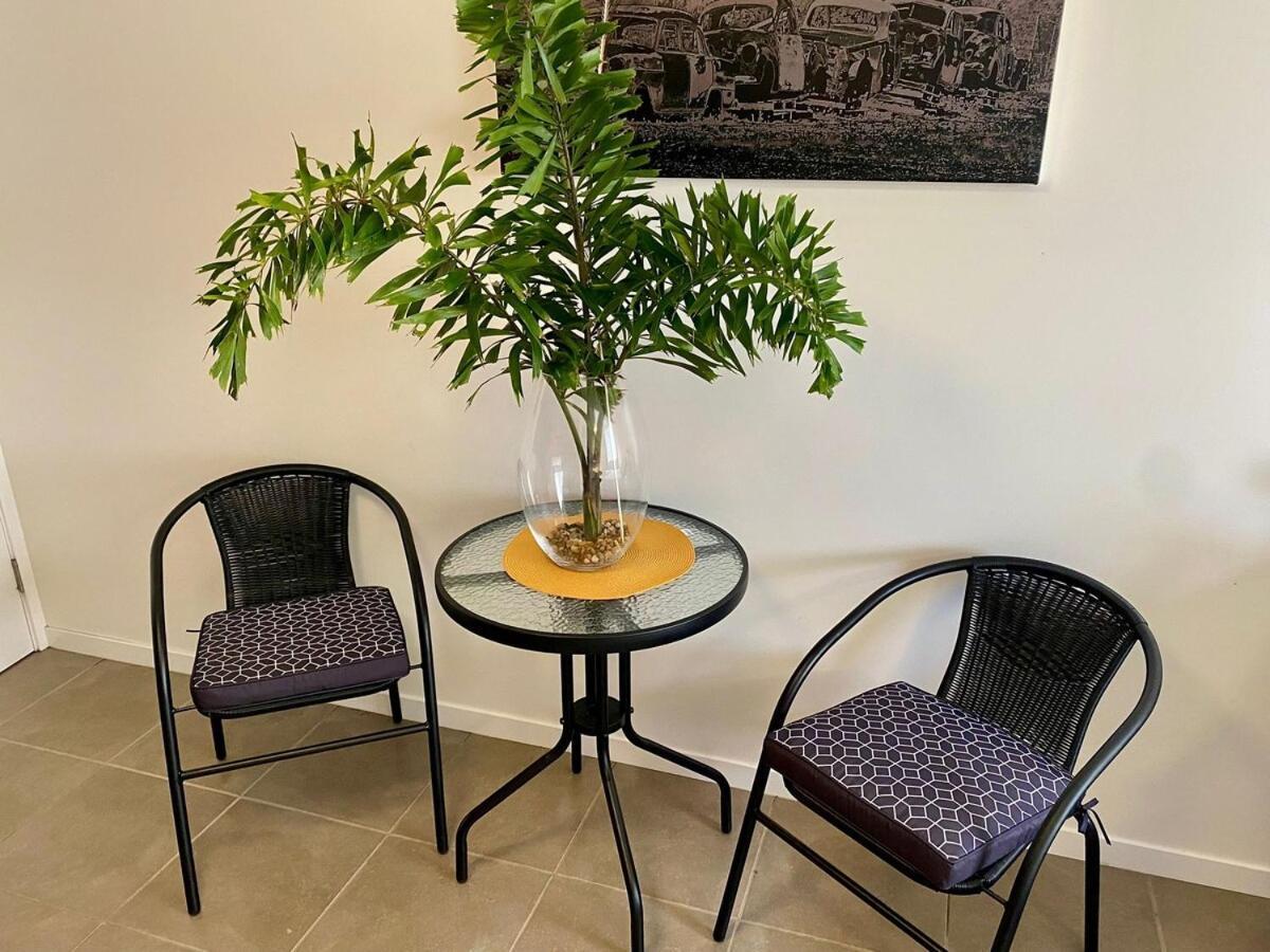 Tranquil Retreat Meets Convenience In Railway Estate Holiday home *
