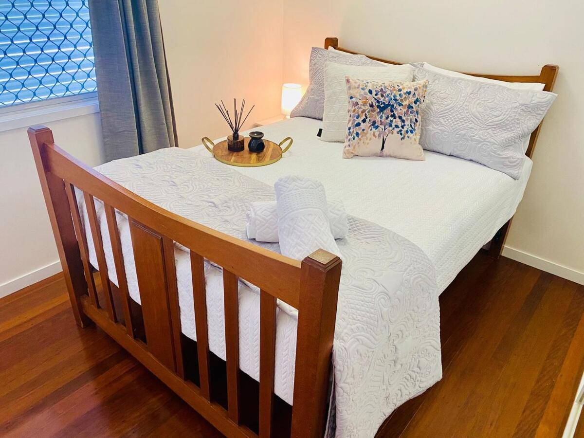 Holiday home Tranquil Retreat Meets Convenience In Railway Estate *