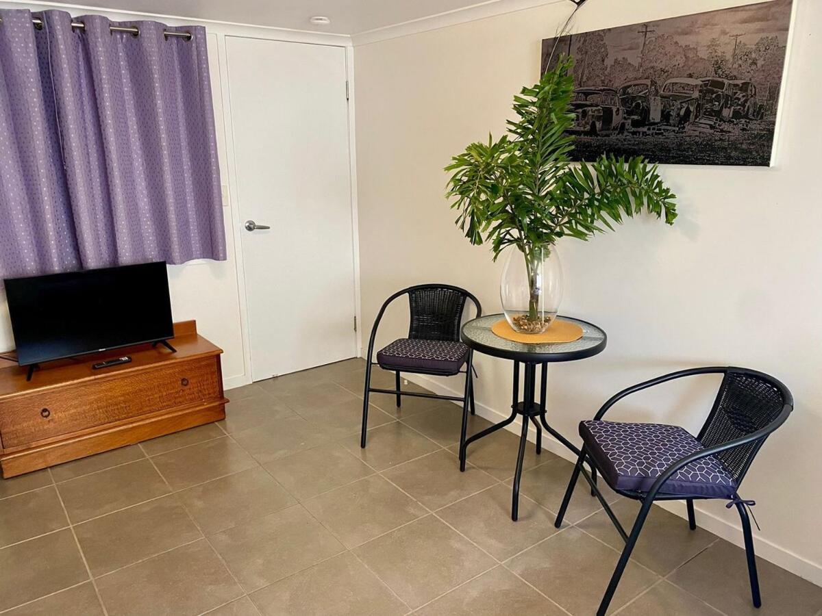 Tranquil Retreat Meets Convenience In Railway Estate * Townsville