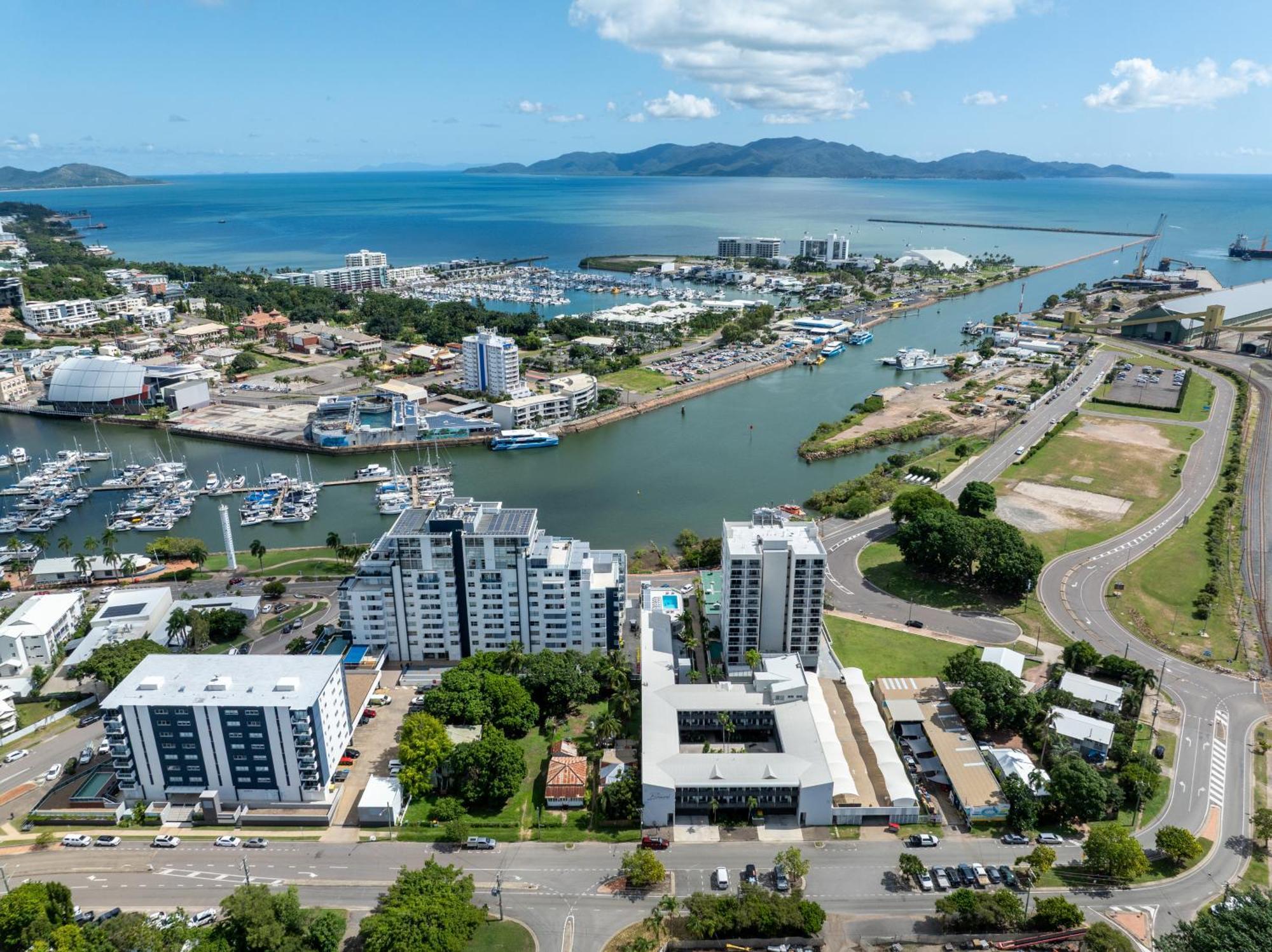 Oaks Metropole Townsville