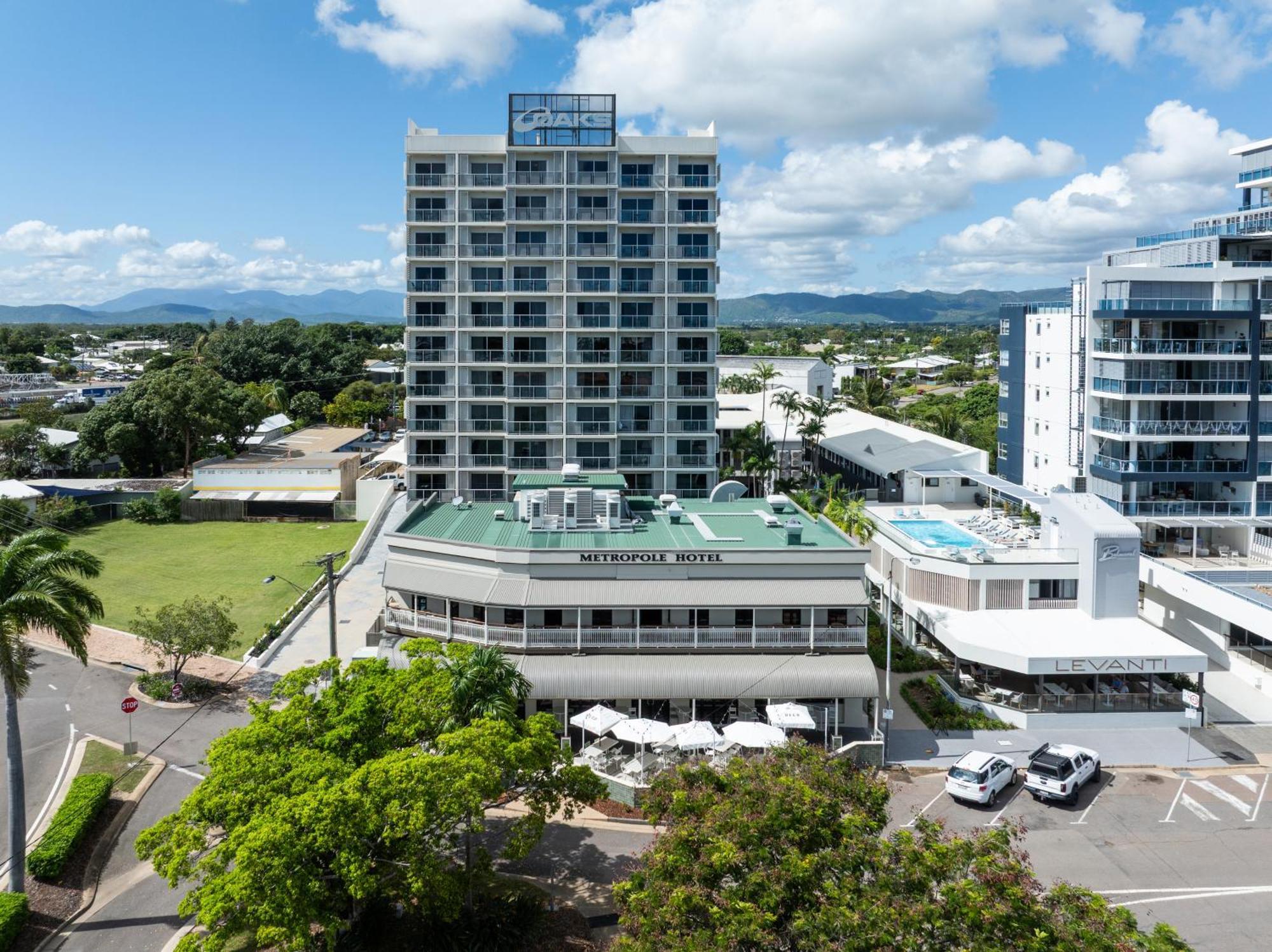 Oaks Metropole 4* Townsville