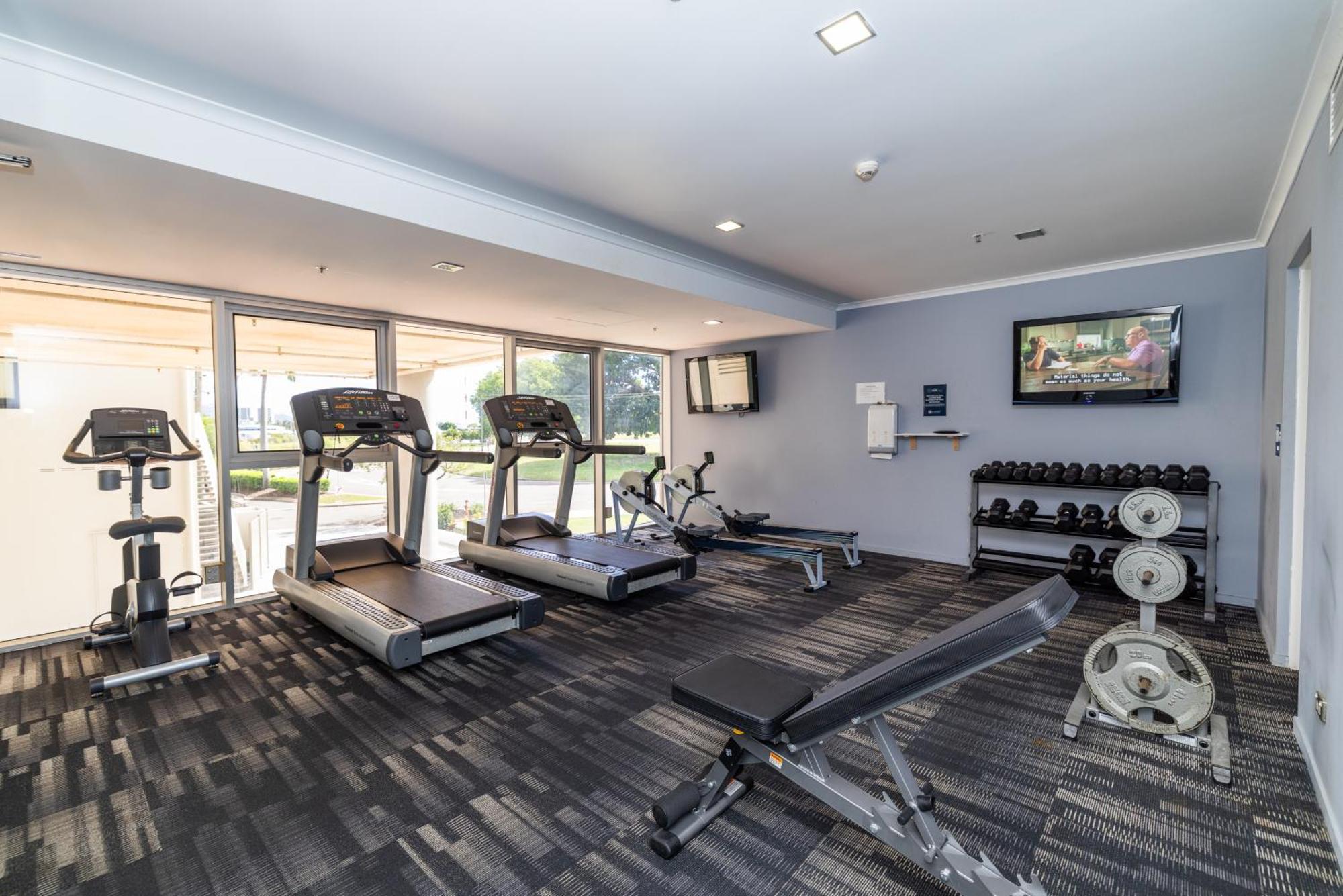 Oaks Metropole Aparthotel 4*
