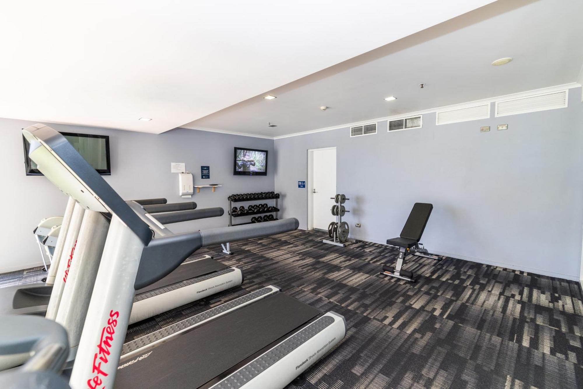 Aparthotel Oaks Metropole 4*