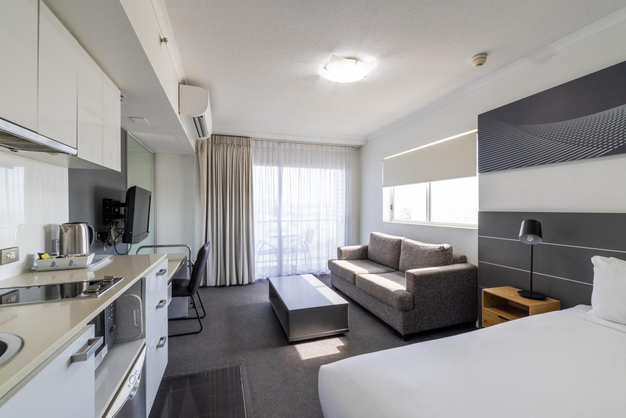 Oaks Metropole Aparthotel Townsville