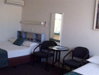 House Motel 3*