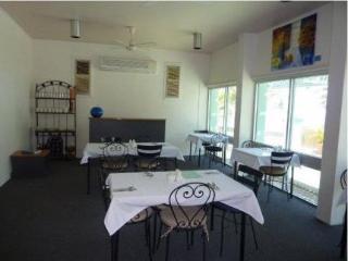 Motel House 3*