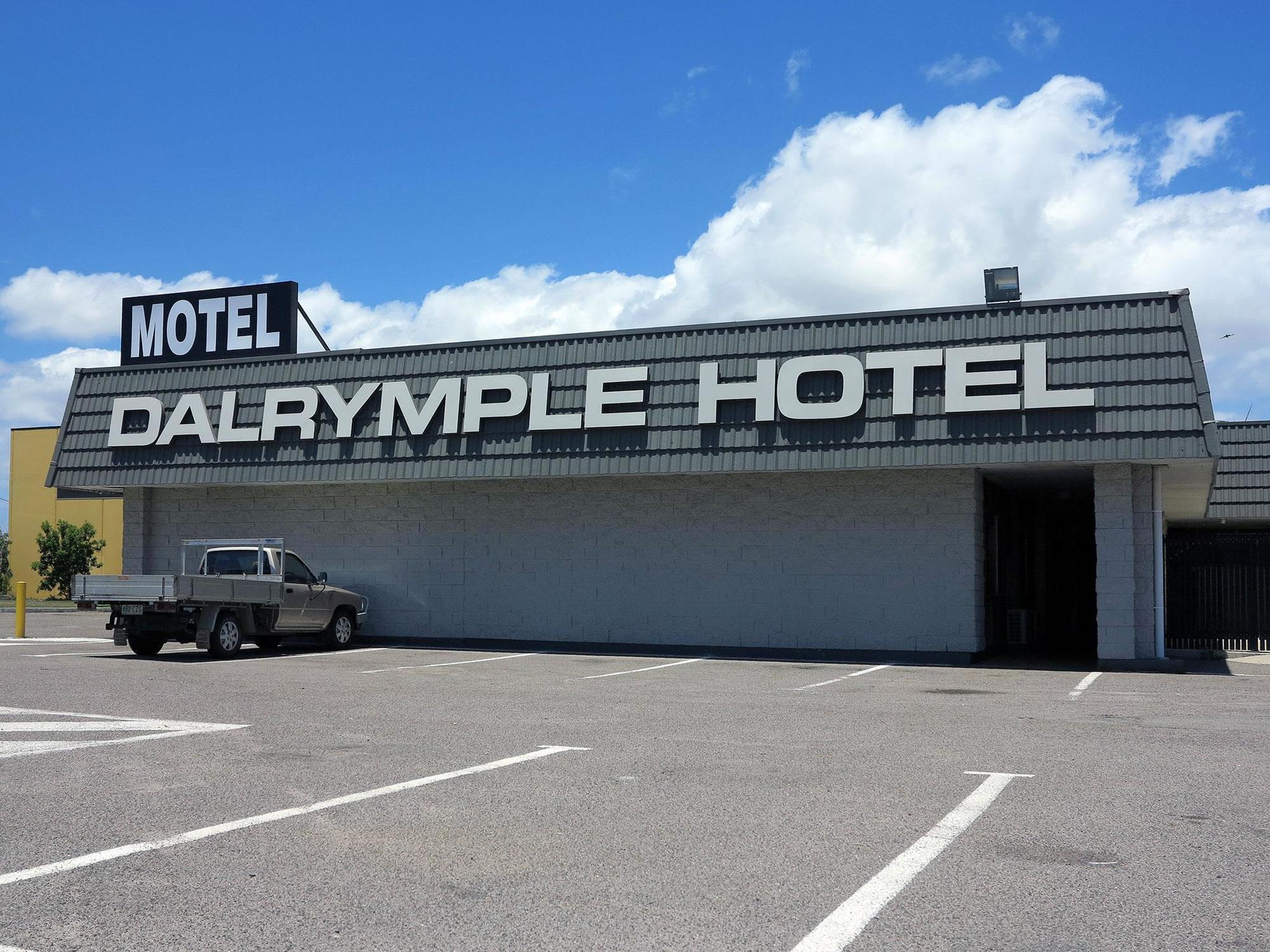 Nightcap At Dalrymple Hotel