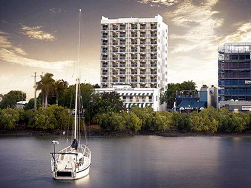 Oaks Metropole Aparthotel