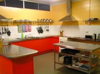 Civic Guest House Hostel *