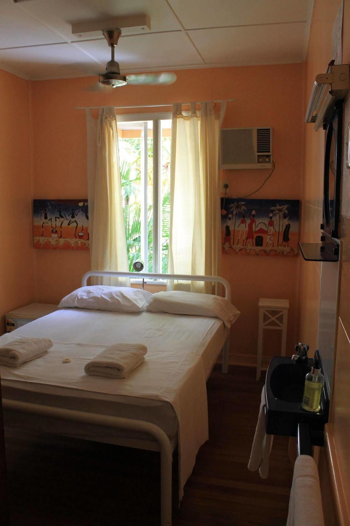 Civic Guest House Hostel