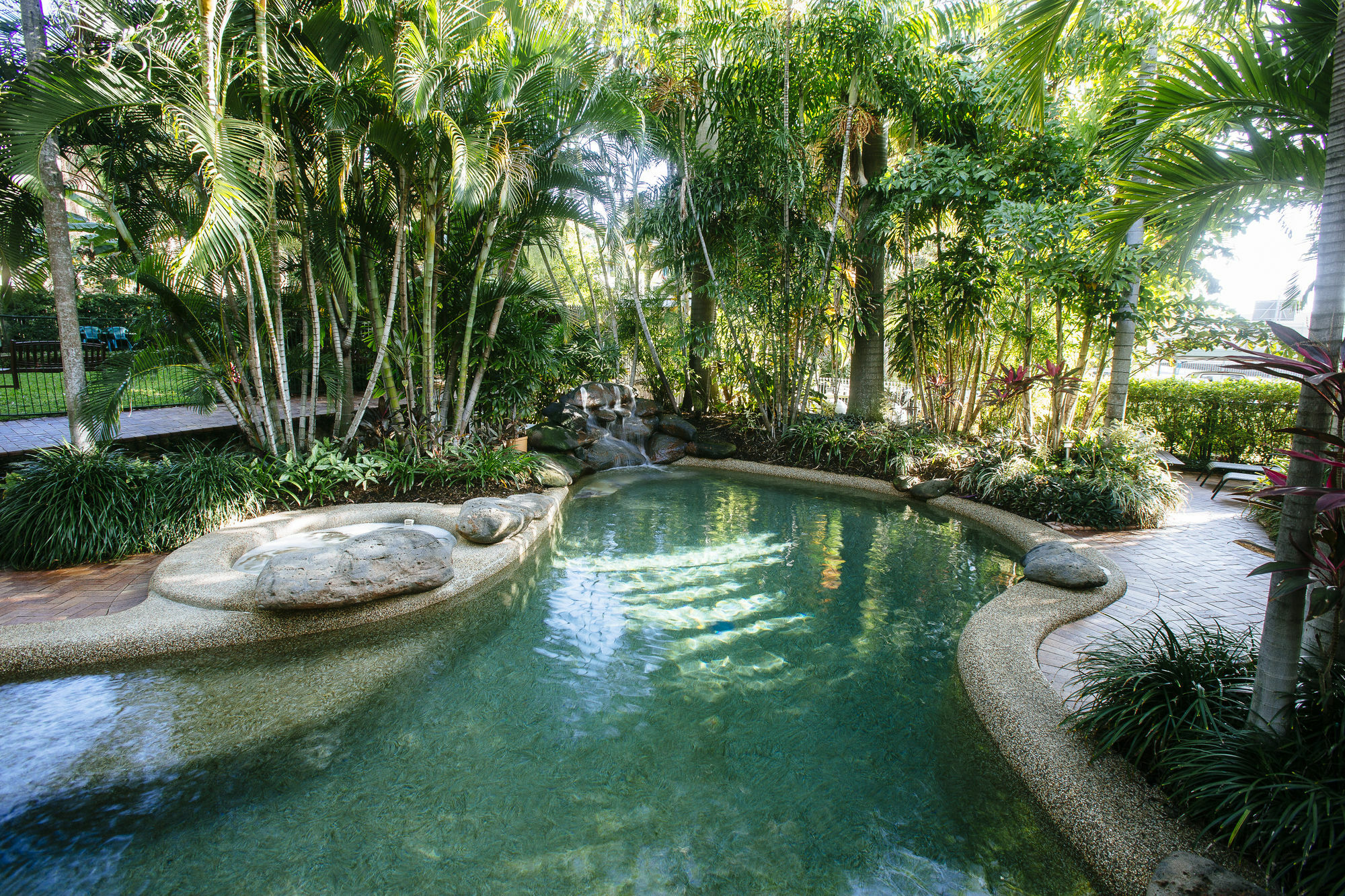 Motel Oasis Townsville, Surestay Collection By Bw Townsville