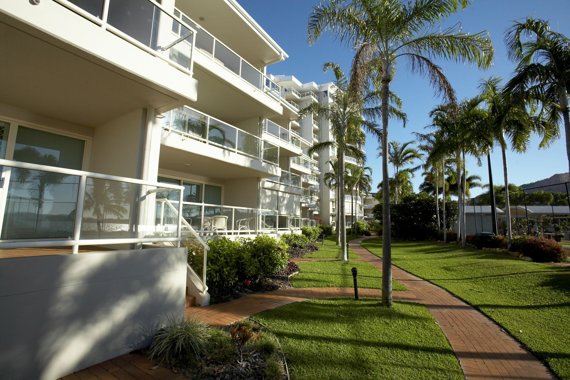 Mariners North Aparthotel 4*