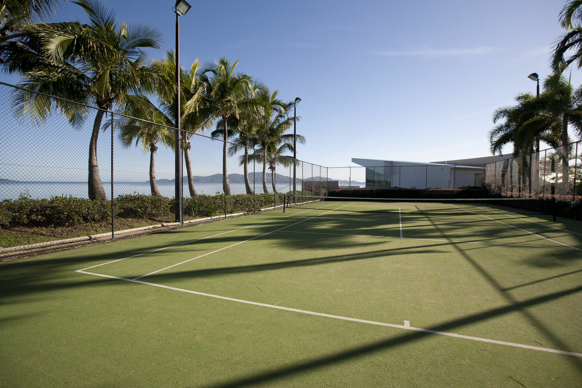 Mariners North Aparthotel 4*