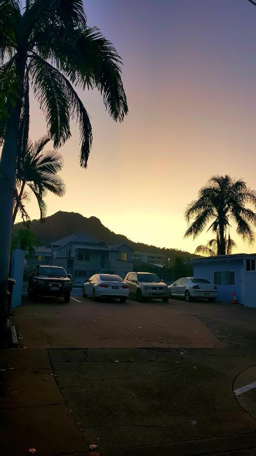 Strand Motel 3* Townsville