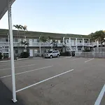 Colonial Rose Motel