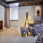 Madison Plaza Townsville