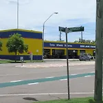 Raintree Motel