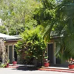 Sunbird Motel