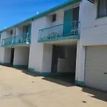 Emthree Seaside Apartments