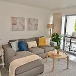 City Stadium Apartment 3