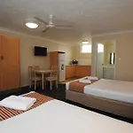 Shoredrive Motel