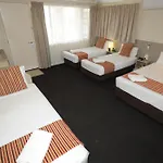 Shoredrive Motel
