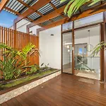Incredible Views, Open Spaces, Holiday Villa Townsville
